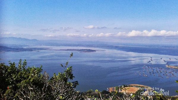 Cara Asyik Menikmati Waduk Gajah Mungkur