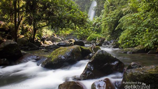 Curug Sawer, Satu Lagi Air Terjun Cantik dari Sukabumi
