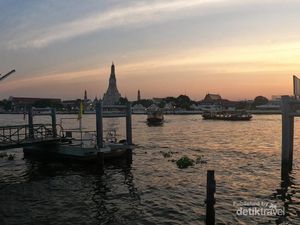 Dari Lokasi Ini, Langit Bangkok di Sore Hari Begitu Indah