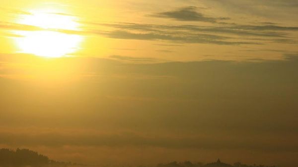 Dari Tempat Ini, Borobudur Terlihat Bagaikan Negeri di Atas Awan