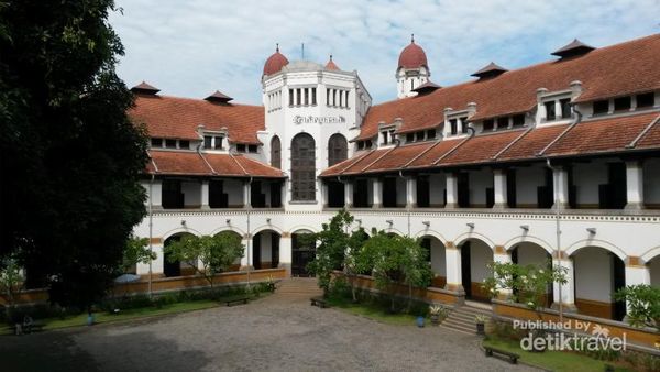 Dibalik Kisah Mistis, Begini Indahnya Lawang Sewu