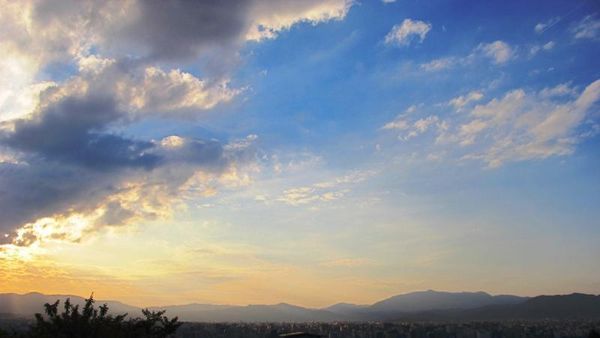 Eksotis! Begini Indahnya Langit Kiyomizu-dera Saat Senja