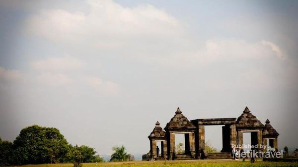 Eksotisme Candi Ratu Boko di Yogyakarta
