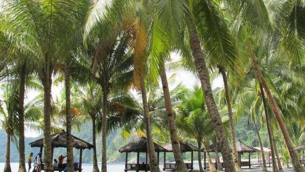 Eksotisnya Pantai Tablanusu di Papua
