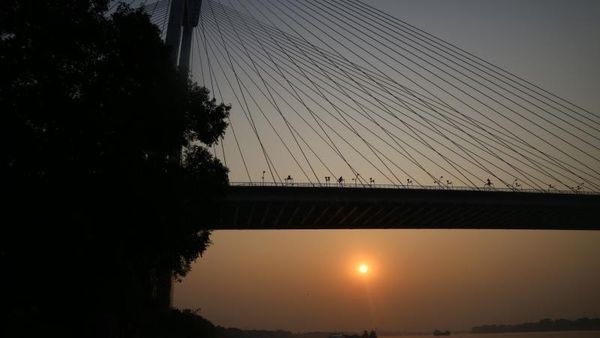 Eksotisnya Sunset di Kolkata