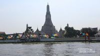 Foto: Belanja Oleh-oleh Murah di Wat Arun