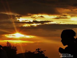Foto: Gunung Salak yang Angker, Namun Indah