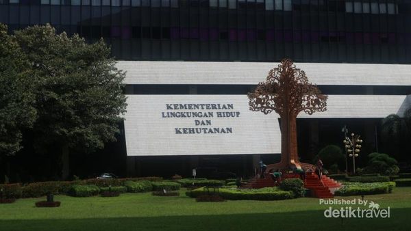 Foto: Hutan Kota yang Sejuk dan Gratis di Jakarta