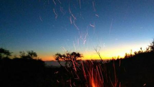 Foto Kawah Ijen yang Cantiknya Nggak Bohong