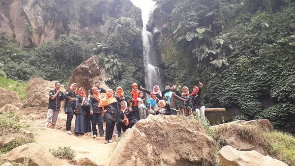Foto: Kesejukan Coban Talun yang Tiada Duanya