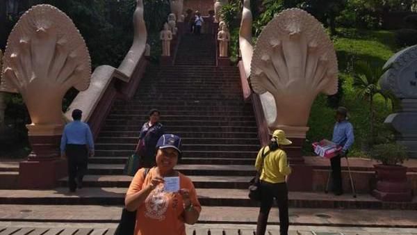 Foto: Kuil Phnom dan Kisah Lahirnya Kota Phnom Penh