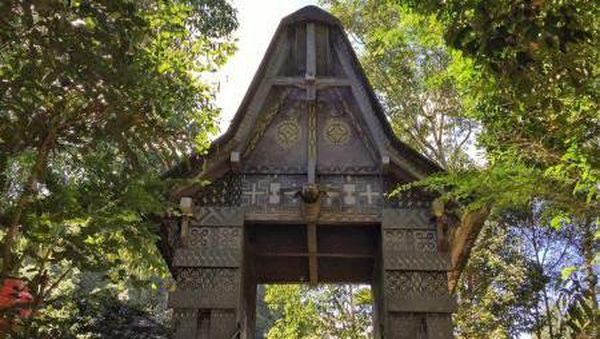 Foto Nuansa Mistis Makam Londa di Tana Toraja