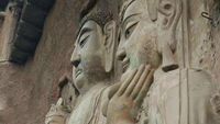 Foto: Pahatan Patung Buddha Raksasa Sembunyi di Gua & Tebing