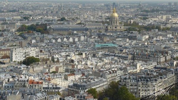 Foto: Pemandangan dari Puncak Menara Eiffel