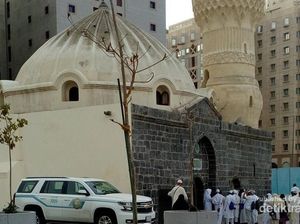 Foto: Piknik di Sekitar Masjid Nabawi