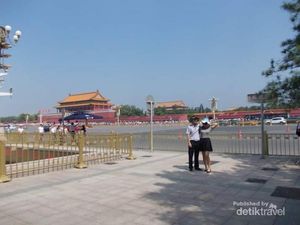 Foto: Sisi Lain Lapangan Tiananmen di Beijing