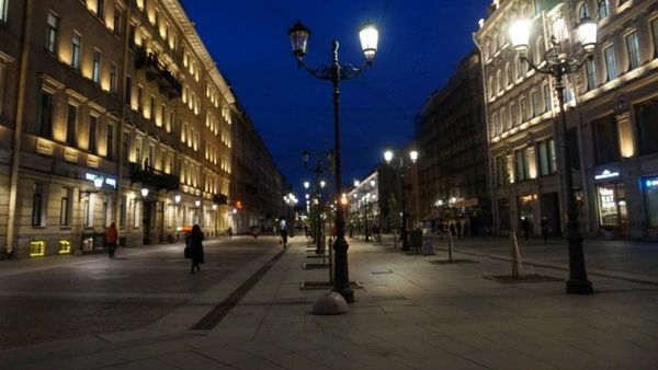 Foto St Peterburg di Rusia yang Cantik di Malam Hari