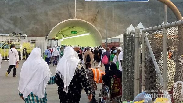 Foto: Suasana Terowongan Mina Usai Lempar Jumrah