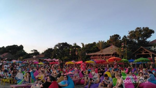 Foto: Warna-warni Pantai Seminyak