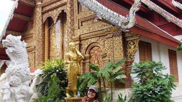 Foto: Wat Dokkam, Kuil Mungil Nan Cantik dari Chiang Mai
