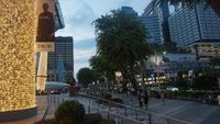 Gemerlap Orchard Road Kala Malam