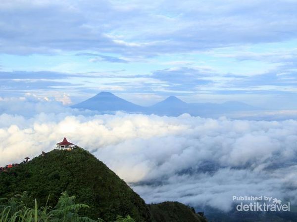 Gunung Andong Memang Indah Banget!