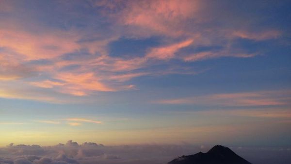Gunung Merbabu yang Bikin Rindu