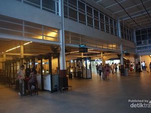 Hanya di Maldives, Keluar Bandara Dijemput Kapal