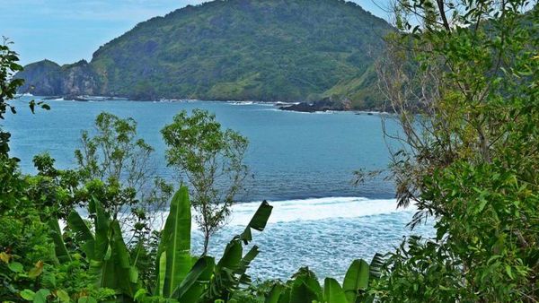 Indahnya Indonesia di Wedi Ombo & Tanjung Gelam