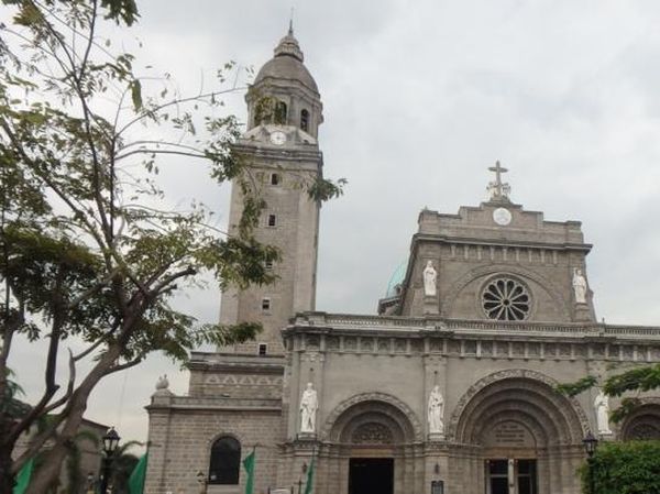 Indahnya Katedral 500 Tahun di Filipina