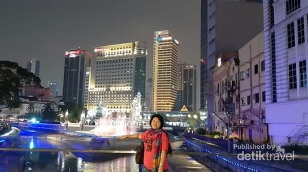Indahnya Malam di River of Life Kuala Lumpur