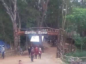 Indahnya Taman Bunga di Wisata Seribu Batu Songgo Langit