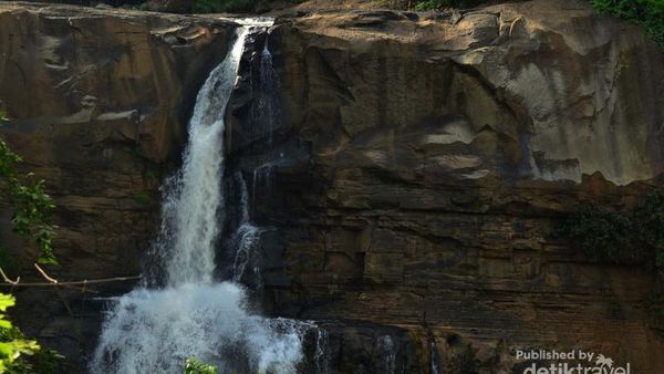 Ini Curug Menawan di Geopark Ciletuh