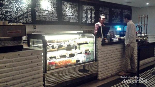 Ini Dia Tempat Nongkrong Paling Nge-hit di Surabaya