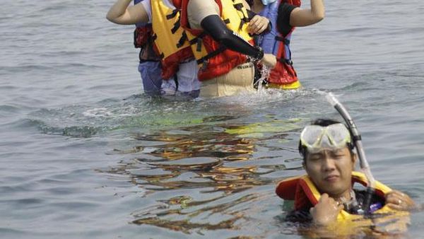Intip Biota Bawah Laut Pulau Payung