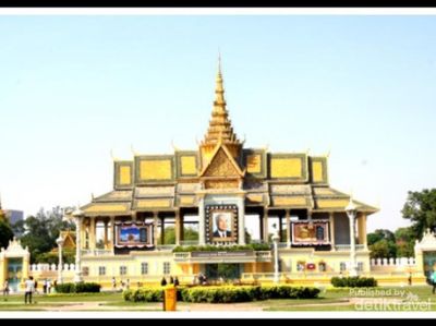 Istana di Kamboja Pajang Foto Bung Karno!