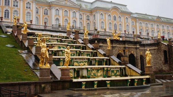 Istana Tepi Laut Rusia, Megah!