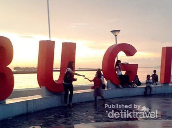 Jalan-jalan ke Makassar, Asyiknya Wisata Kuliner