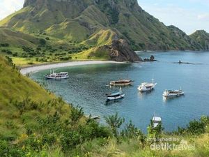 Jatuh Cinta dengan Pulau-pulau NTT