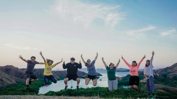 Jelajah Labuan Bajo, Ketemu Komodo & Main ke Pantai Pink