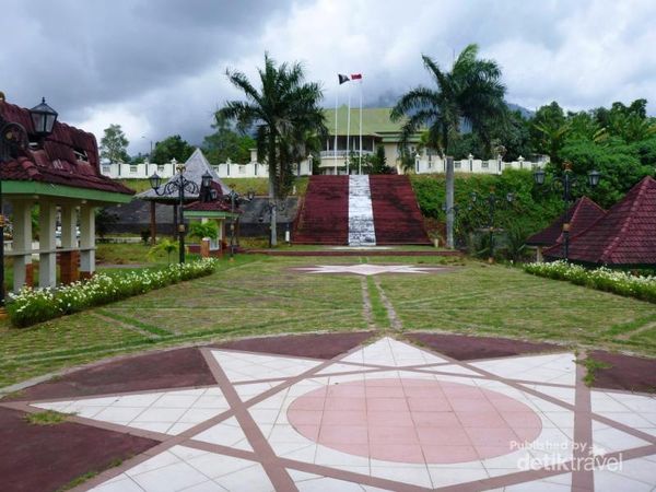 Jelajah Ternate, Negeri Kie Raha
