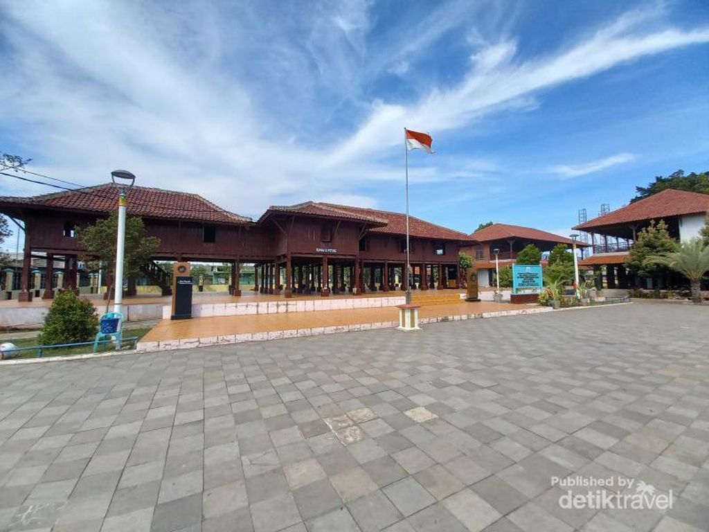 Jelajahi Rumah Si Pitung, Pendekar Legendaris Asal Betawi Jelajahi Rumah Si Pitung, Pendekar Legendaris Asal Betawi