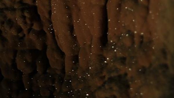 Kalibong Aloa, Gua Kristal di Sulawesi Selatan