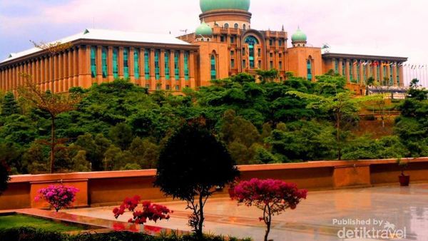 Kapan Indonesia Punya Semacam Putrajaya?