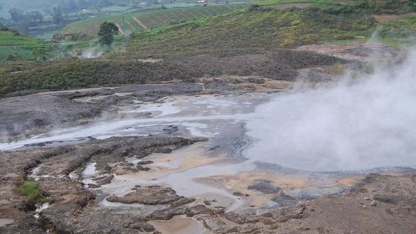 Kawah Sileri dan Candradimuka Dieng
