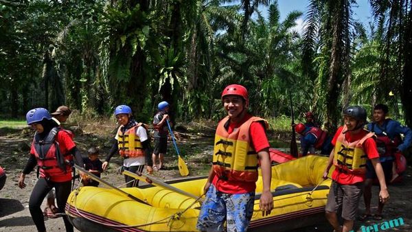 Ke Sumatera Utara, Ayo Main Arung Jeram di Binjai