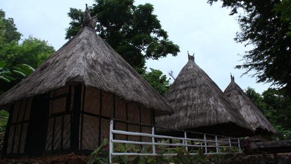 Kehidupan Masyarakat Desa Adat Suku Karo