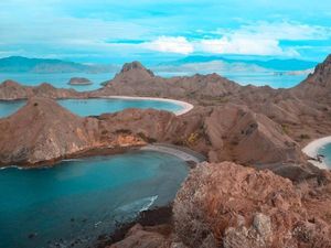 Keindahan Pulau Padar yang Tak Akan Pernah Pudar