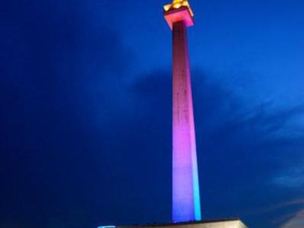 Kelap-kelip Jakarta dari Puncak Monas