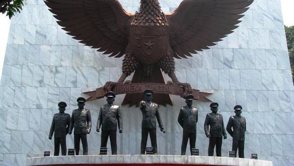 Keliling Indonesia di TMII